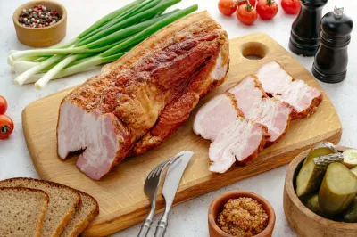 Продукт из свинины м/к "Грудинка Аппетитная"